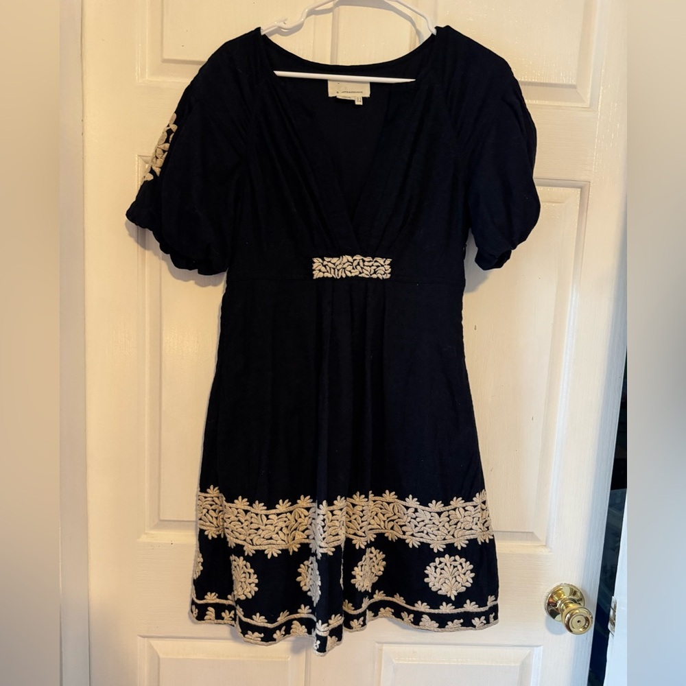 ANTHROPOLOGIE Dark Navy Blue “Orla” Embroidered Mini Dress Subtle Pattern - Picture 6 of 13
